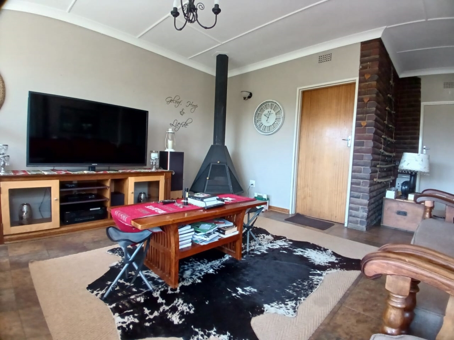 3 Bedroom Property for Sale in Memel Free State